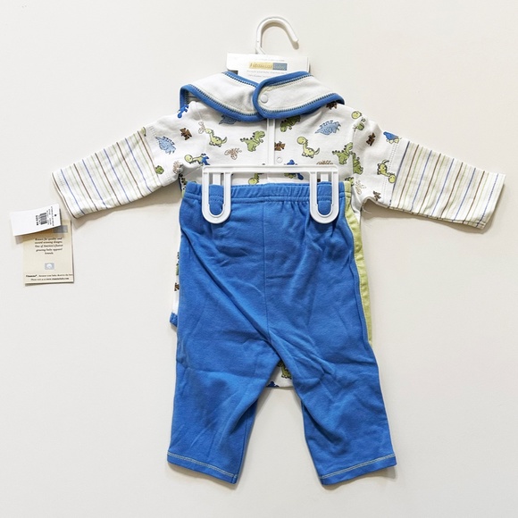 New! | Vitamin Baby | 4-Piece set with Dinosaur Pattern | Boys | Infant 9 Months - Picture 2 of 3